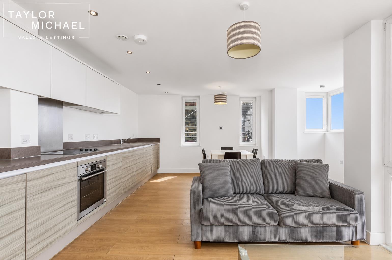 Living Room / Dining Room